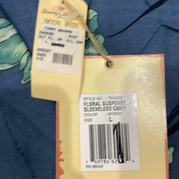 Tommy Bahama silk shirt - Picture 4 of 4